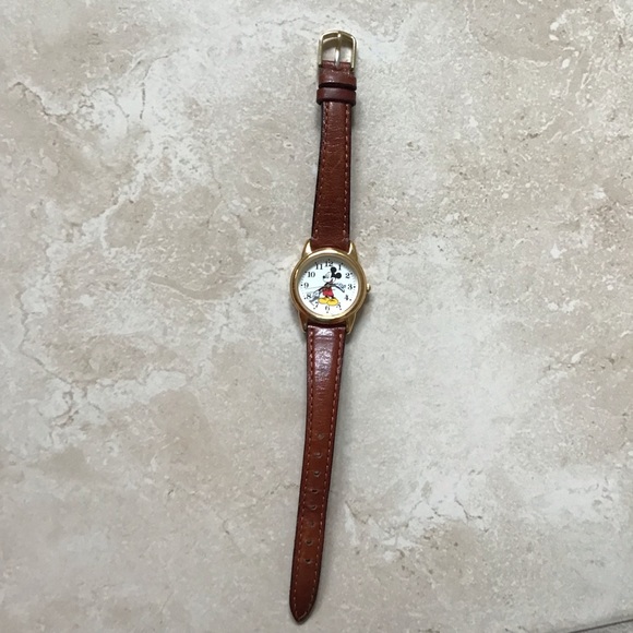 Vintage Disney Mickey Mouse Lorus Watch - Picture 8 of 10
